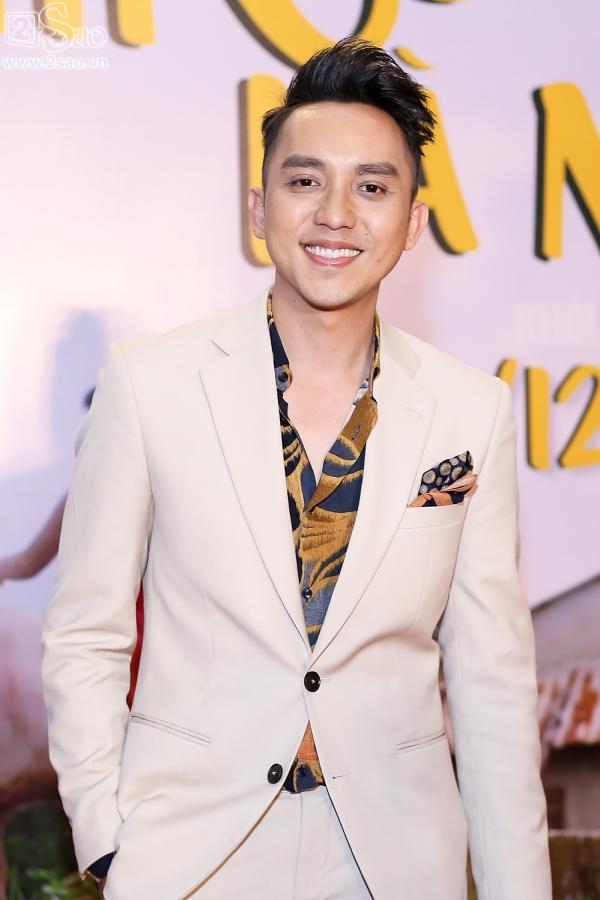 Thanh Hằng và Minh Hằng lộng lẫy đến chúc mừng phim mới của Lương Mạnh Hải-10