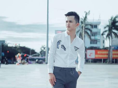 Hát tặng bạn trong đám cưới, chàng trai Đà Nẵng gây bão vì có chất giọng giống Only C