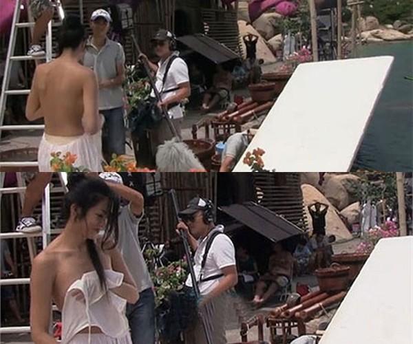 Những mỹ nhân Việt thản nhiên trút bỏ xiêm y trước mặt đồng nghiệp nam-3