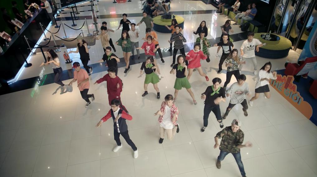 Glee: Angela Phương Trinh bị ép từ bỏ đứa con trong bụng-7