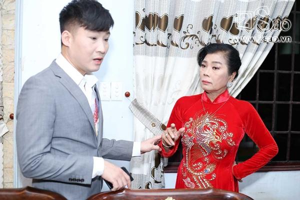 Tư gia nhà Lâm Khánh Chi ngập trong hoa trước ngày xuất giá theo chồng trẻ-12