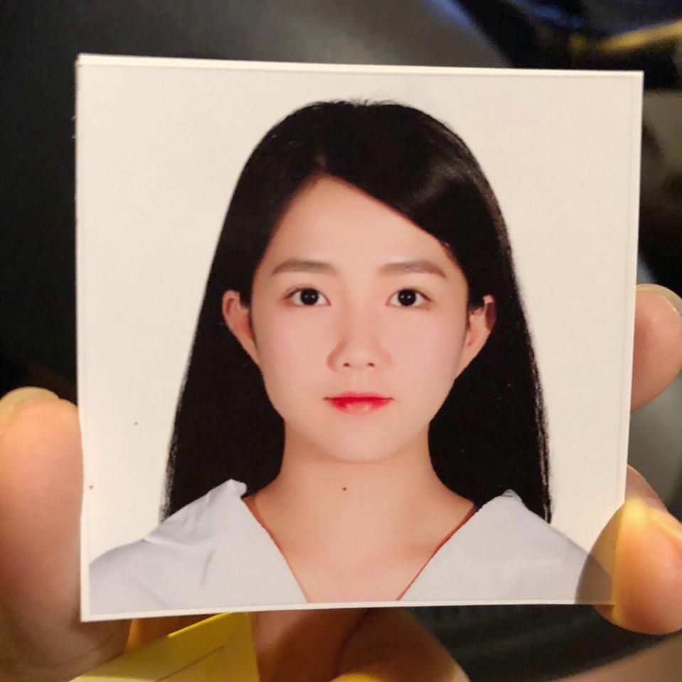 Hot girl - hot boy Việt: Midu khoe 1001 biểu cảm khi chụp ảnh tự sướng ở Đà Nẵng-8