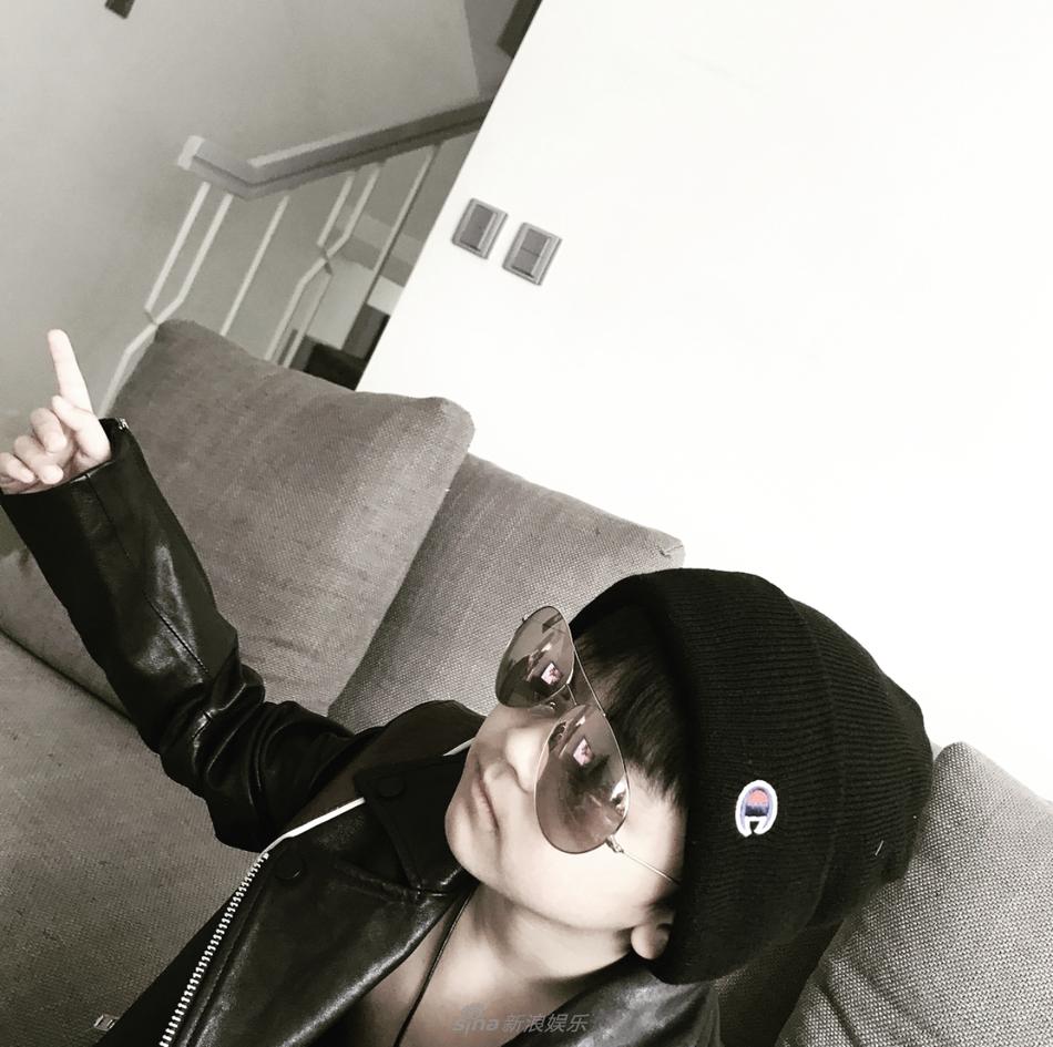 Tạ Đình Phong bị chỉ trích khi bỏ bê 2 con trai để đón giáng sinh bên người tình Vương Phi-7