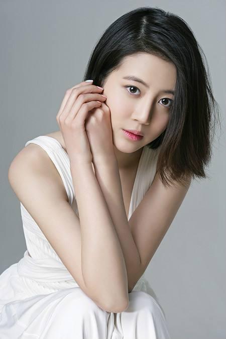 Mát tay bậc nhất showbiz xứ Trung, Dương Mịch đã nhào nặn ra những chú gà danh giá nào?-12