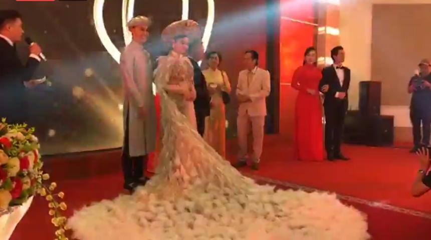 Tiệc thành hôn hoành tráng của Lâm Khánh Chi và ông xã tại Vũng Tàu-3