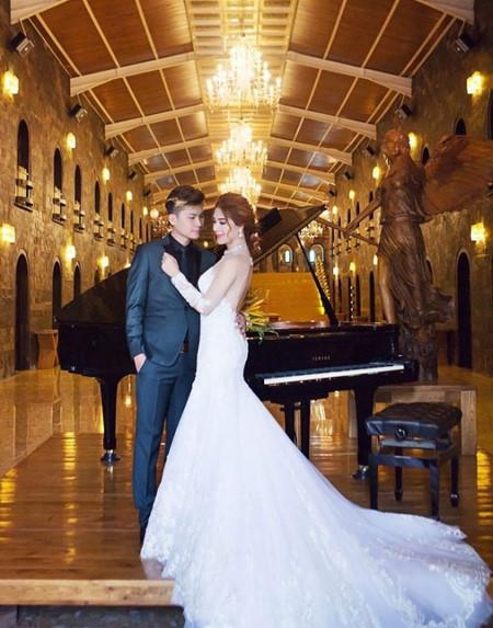 Thay 15 bộ váy từ khi bắt đầu đến lúc kết thúc đám cưới, Lâm Khánh Chi khiến hội chị em điêu đứng-10