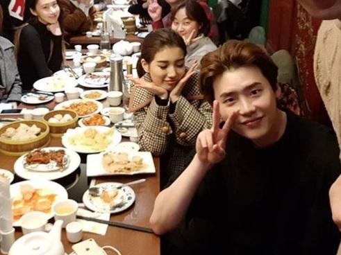 Sao Hàn 29/12: Cư dân mạng háo hức dự đoán cặp đôi sẽ xông đất đầu năm cho Dispatch-10