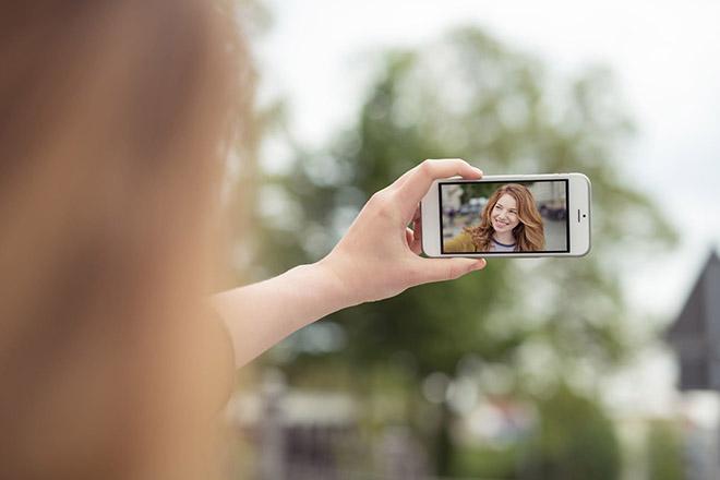 Nghiện chụp ảnh selfie có thể gây ra bệnh tâm thần-1