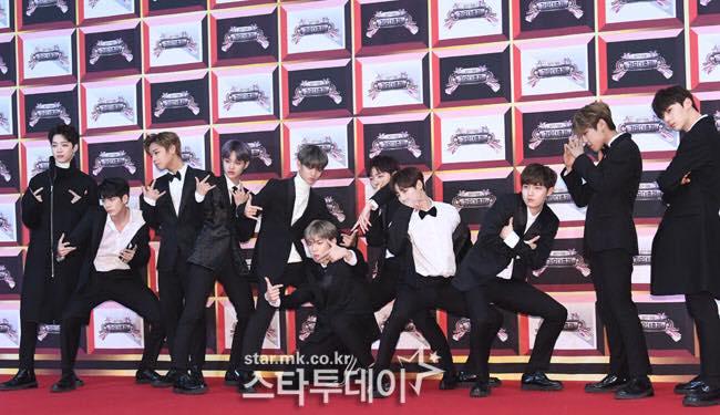 Thảm đỏ KBS Gayo Daejun: HyunA sexy nổi bật, loạt mỹ nam tạo dáng khó đỡ-6