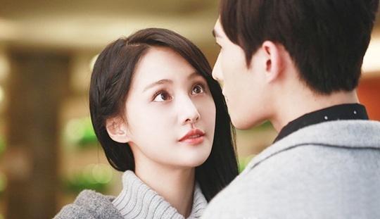 Tình yêu đích thực là thấy nhau nghèo khó, vẫn muốn nắm tay vượt qua...-1