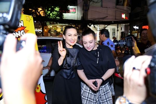 Phi Nhung lần đầu công khai con gái ruột trước công chúng-3