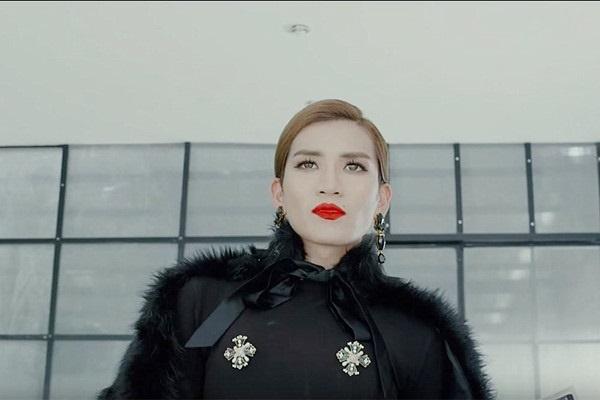 Những lần giả gái kinh điển của BB Trần-9