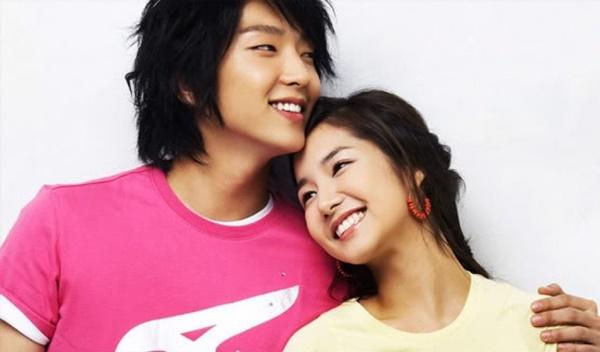 Loạt khoảnh khắc tái ngộ sau cả thập kỷ gây xôn xao: Sao tự nhiên đầy đẳng cấp, sao dao kéo xuống sắc không phanh-2