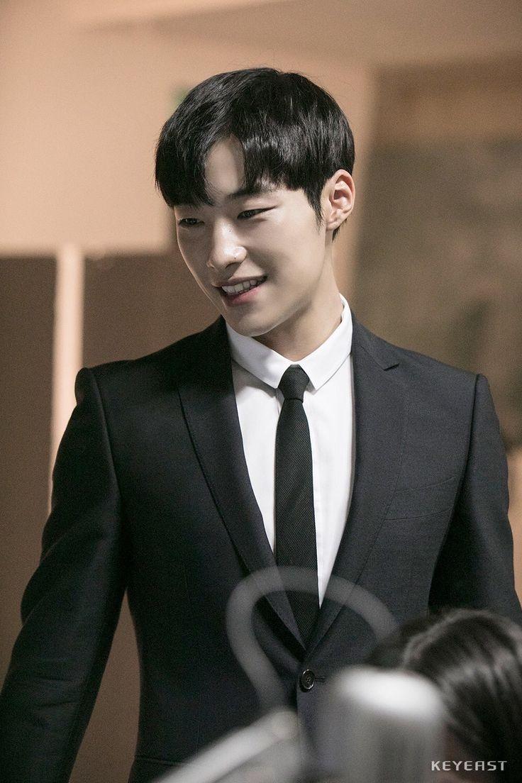 4 mỹ nam thế hệ mới khuấy đảo màn ảnh nhỏ xứ Hàn 2017-10