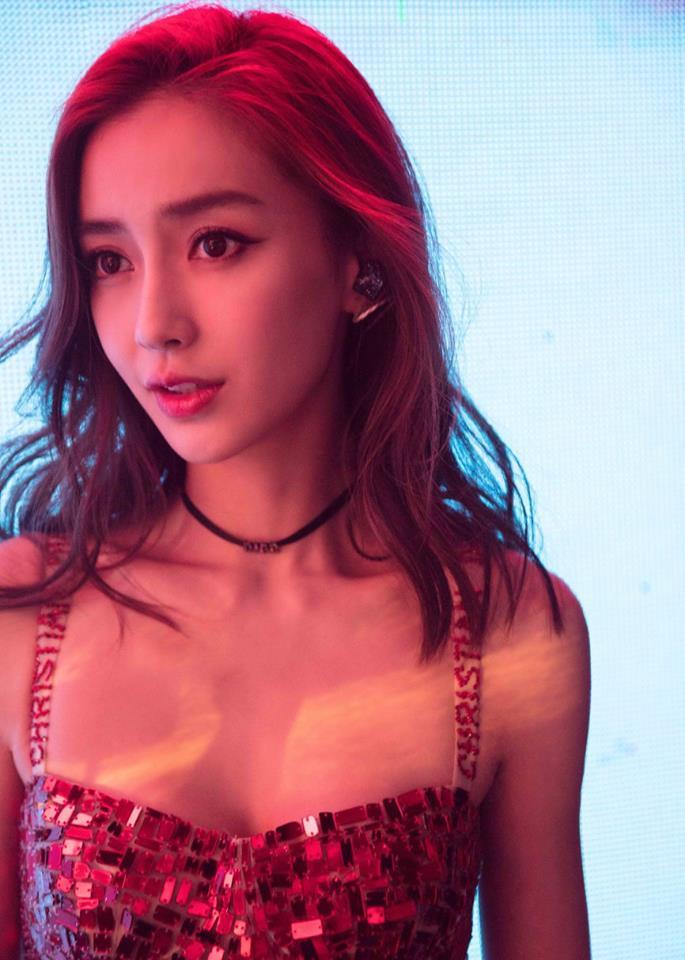 Từng bị ông xã chê hát dở, Angela Baby vẫn tự tin khoe giọng trên sân khấu-1