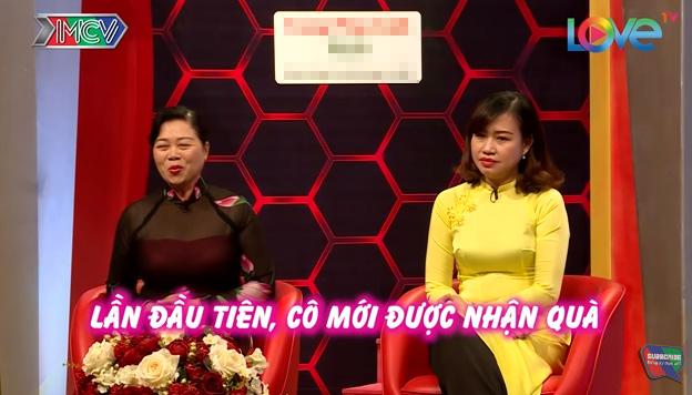 Mẹ chồng nàng dâu: Mẹ chồng ôm bức tranh con dâu tặng khóc suốt đêm vì quá xúc động-11