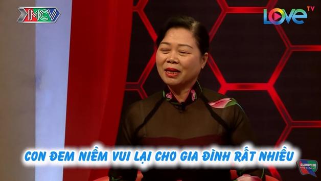 Mẹ chồng nàng dâu: Mẹ chồng ôm bức tranh con dâu tặng khóc suốt đêm vì quá xúc động-8