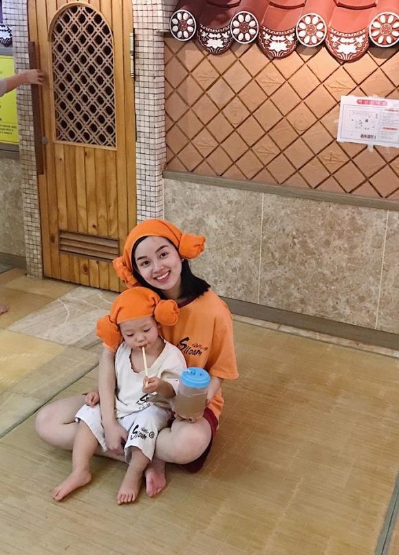 Ly Kute khoe ảnh đón sinh nhật tuổi 27 ấm cúng trên trang cá nhân-6