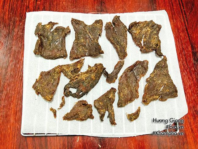 Tự làm khô bò Hồng Kông tuyệt ngon đãi khách ngày Tết Dương lịch-7