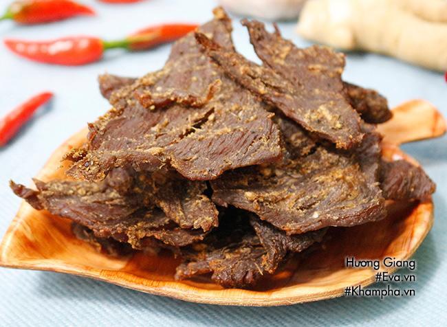 Tự làm khô bò Hồng Kông tuyệt ngon đãi khách ngày Tết Dương lịch-8