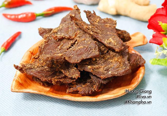 Tự làm khô bò Hồng Kông tuyệt ngon đãi khách ngày Tết Dương lịch-9