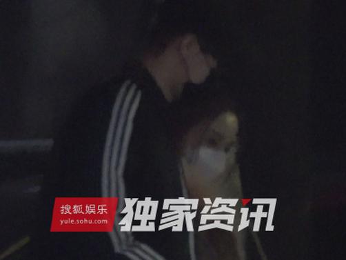 Giả Nãi Lượng viết tâm thư âm thầm thừa nhận Lý Tiểu Lộ ngoại tình, cả gia đình ngã bệnh vì scandal-8