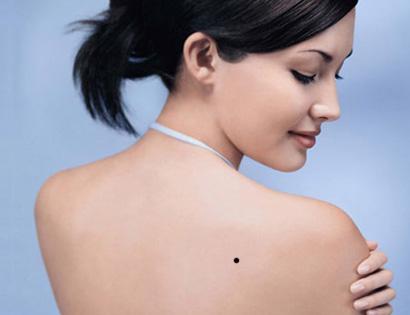 5 nốt ruồi BẠC TỶ, GIÀU NỨT ĐỐ ĐỔ VÁCH, cả đời ĂN SUNG MẶC SƯỚNG chị em nhất định phải biết-1