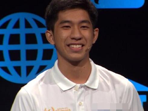 Hot girl - hot boy Việt: MC The Voice Yumi Dương nên duyên cùng bạn trai hơn 9 tuổi-13