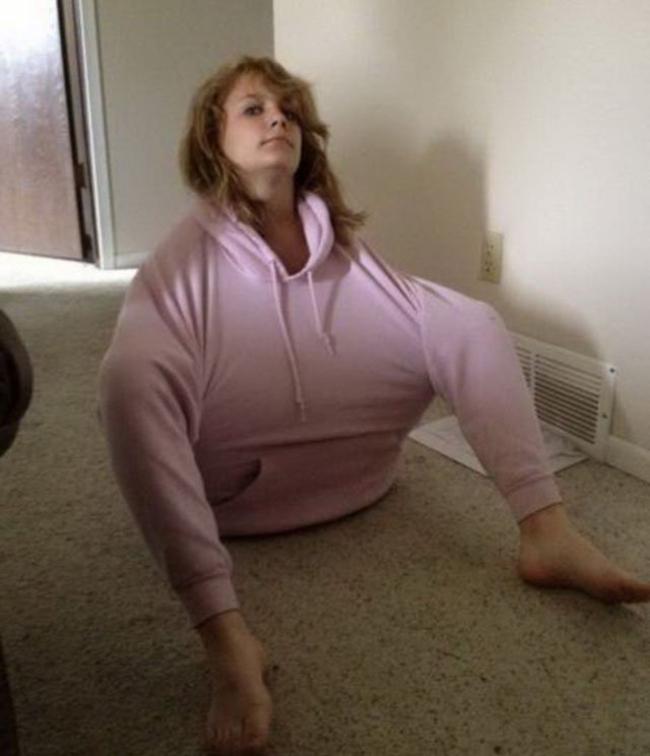 14 cô nàng phá đảo thế giới ảo trong năm 2017-4