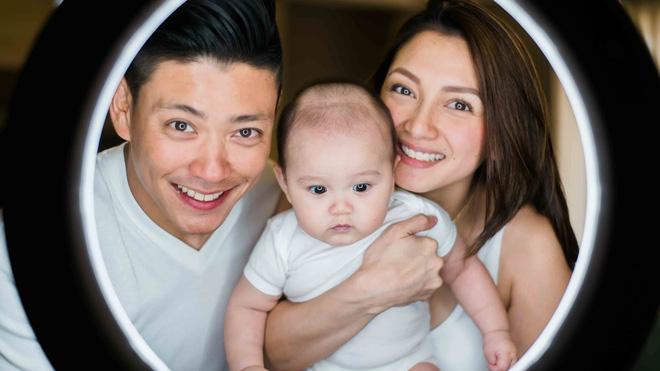 Hạnh phúc của cặp đôi tài sắc suốt 10 năm yêu nàng giữ mình trinh trắng, không một lần đi quá giới hạn-1