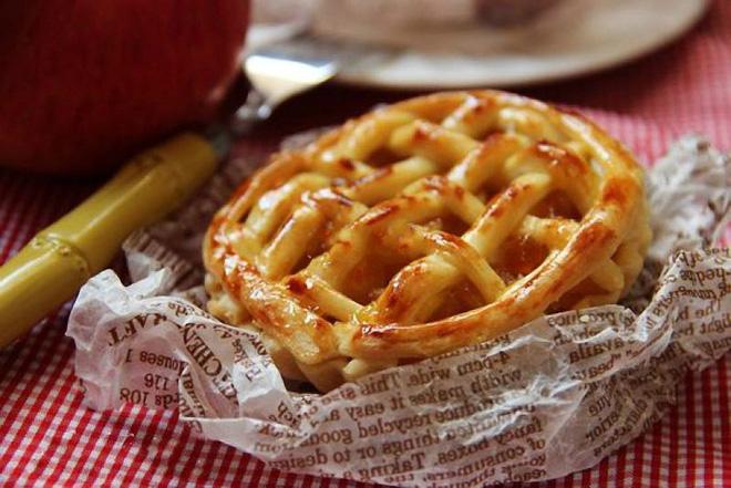 Thơm lừng ấm áp món bánh táo nướng hấp dẫn-3