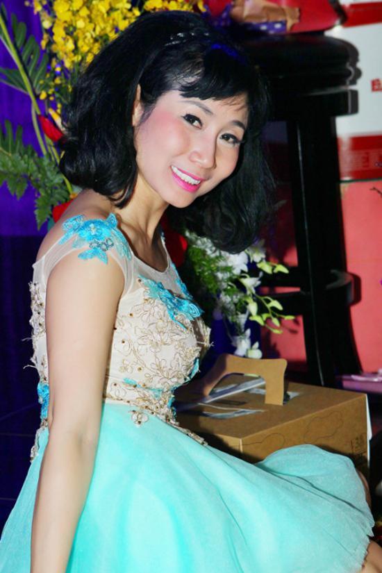 Diễn viên Uyên Thảo suýt gặp nạn khi cửa kính khách sạn bất ngờ phát nổ-3