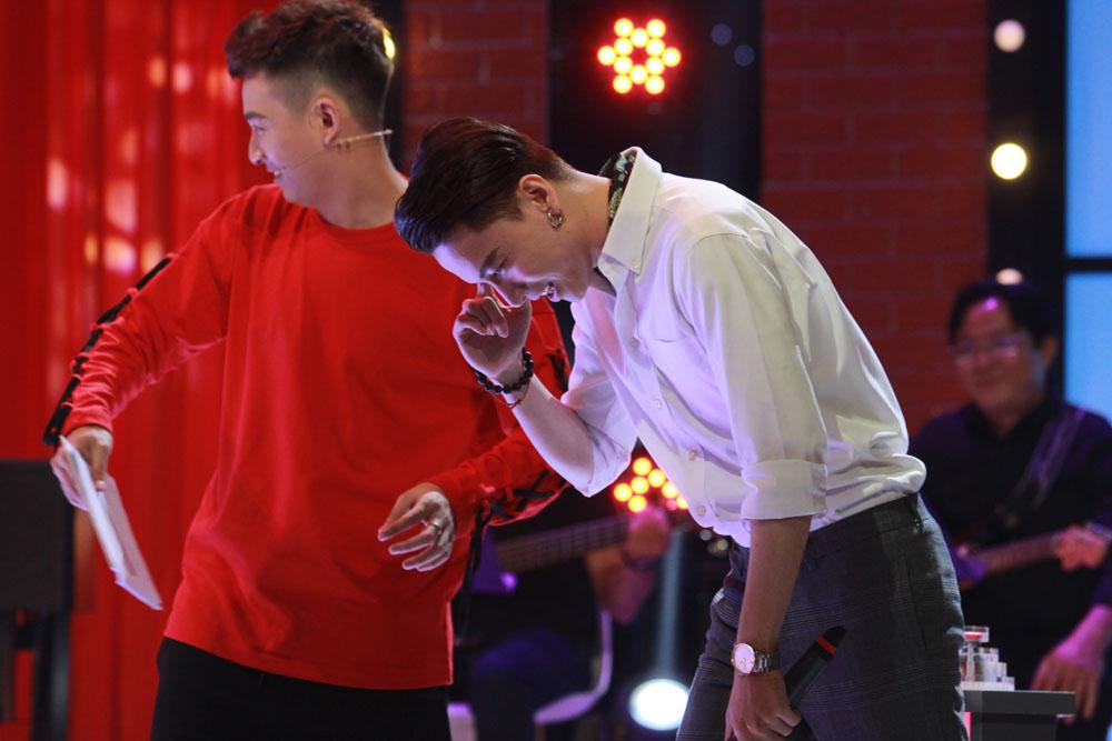 S.T cuống cuồng xin lỗi Bảo Anh vì không thuộc lời Trái tim em cũng biết đau-3