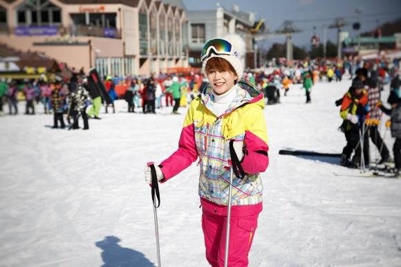 Hot girl - hot boy Việt: MC The Voice Yumi Dương nên duyên cùng bạn trai hơn 9 tuổi-4