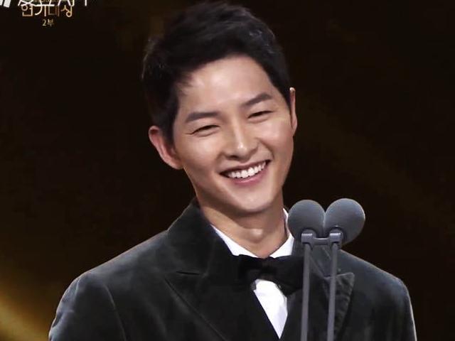 Xúc động với lá thư của một người cha có con bị ung thư gửi tới Song Joong Ki-3