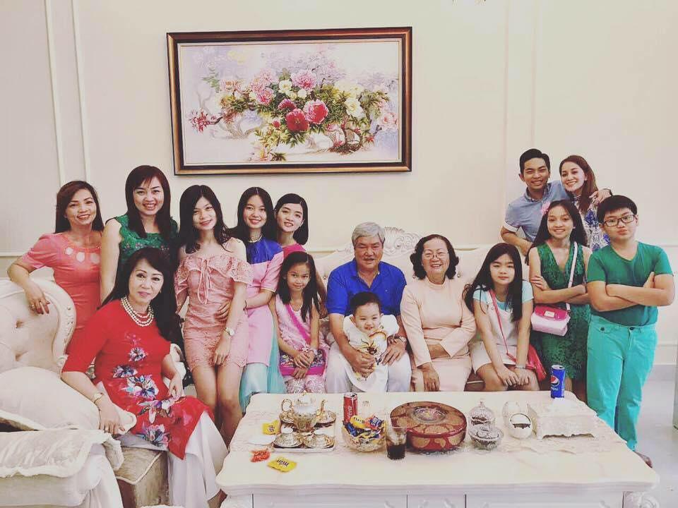 Sao Việt tổng kết năm cũ, đón chào năm mới trong rộn ràng sắc xuân-12