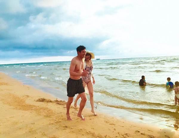 1.001 kiểu chúc mừng ngày đeo gông của dàn sao showbiz Việt-14