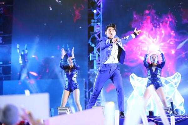 Mỹ Tâm, Sơn Tùng đốt cháy đêm nhạc mừng năm mới-8