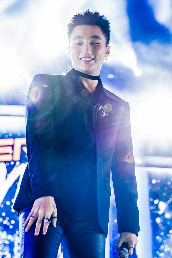 Mỹ Tâm, Sơn Tùng đốt cháy đêm nhạc mừng năm mới-5