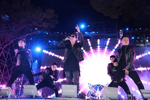 Mỹ Tâm, Sơn Tùng đốt cháy đêm nhạc mừng năm mới-11