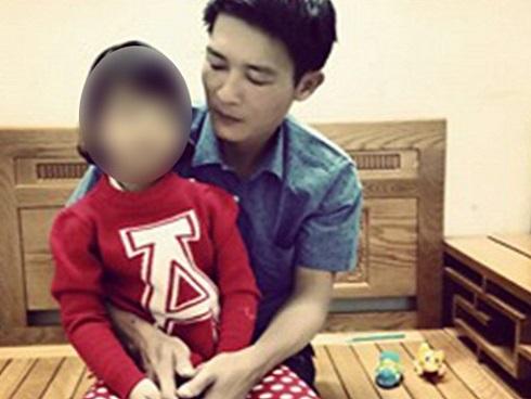 Vụ bé gái khóc thét khi mẹ quay về đón sau 6 năm bỏ đi: Người bố lên tiếng