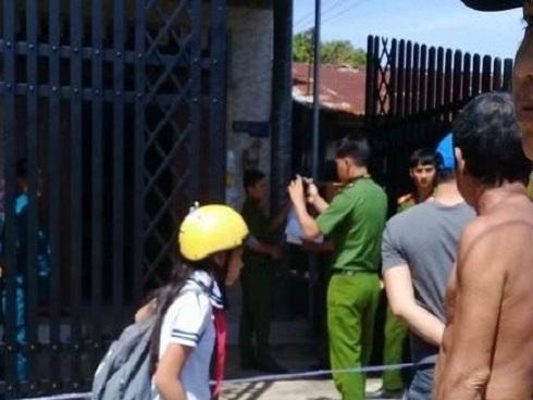 Bất chấp quy tắc, nữ y tá đặt bé sơ sinh hấp hối nằm cạnh chị sinh đôi, tạo nên kết quả chấn động-4