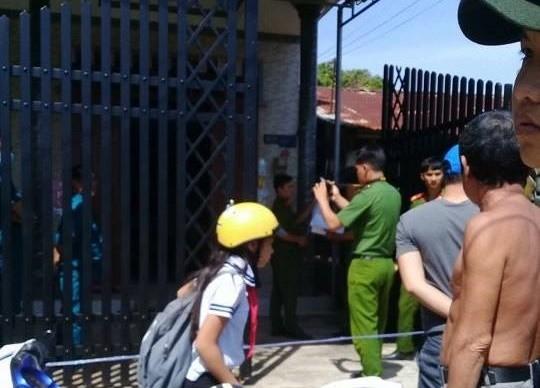 Điều tra vụ vợ chết trong nhà, chồng treo cổ tử vong ngoài vườn-1