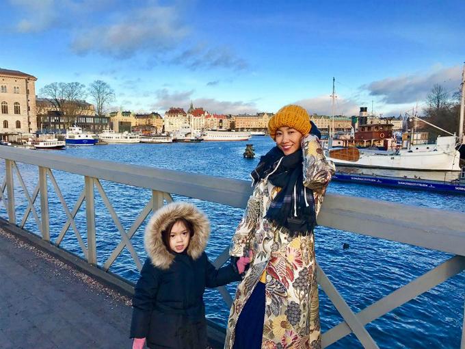 Kỳ nghỉ Tết Dương lịch vi vu khắp thế giới của sao Việt-10