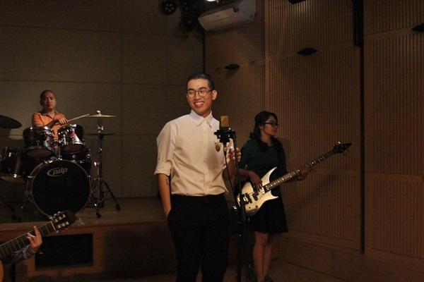 Mew Amazing tung ca khúc nhạc phim Ở đây có nắng-2