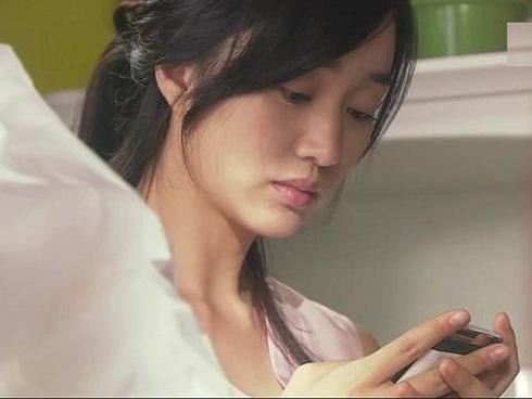 Người yêu đi 'bóc bánh trả tiền' nhưng khăng khăng nói 'kiểm tra hộ sếp', tôi nên làm gì?