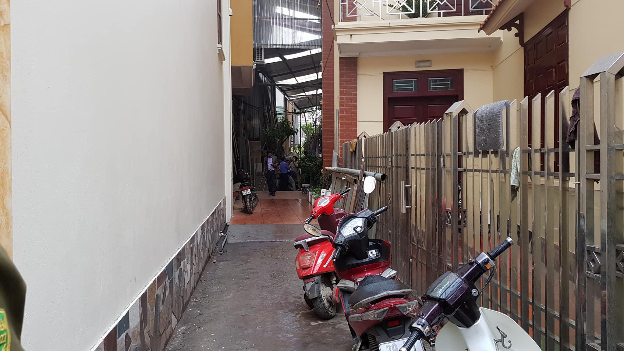 Nát tay vì nhặt đạn sau vụ nổ ở Bắc Ninh-1