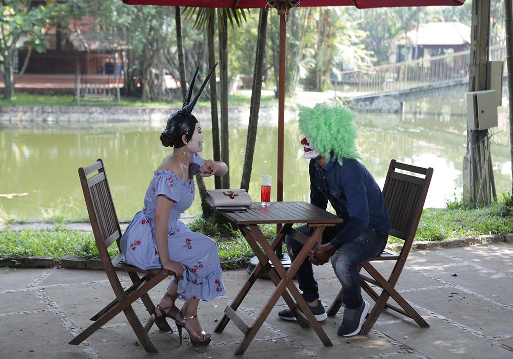 Nữ ca sĩ bật khóc từ chối chàng trai bởi lời thề không yêu người làm nghệ thuật-3