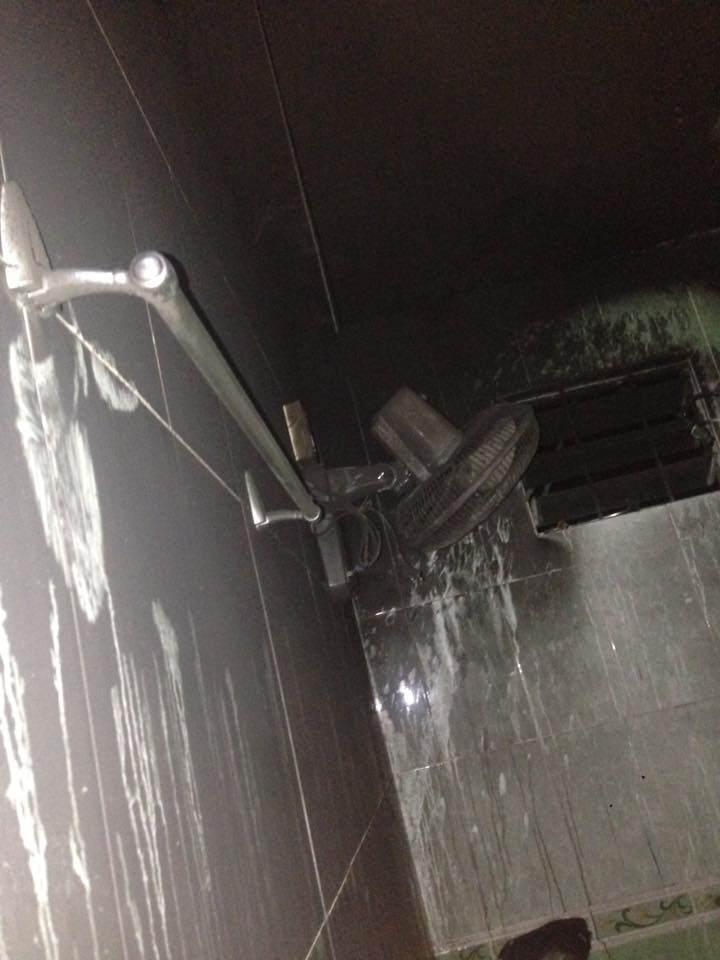 Hà Nội: Chuẩn bị tắm cho con, ông bố trẻ bàng hoàng khi bình nóng lạnh bốc cháy, phát nổ-3