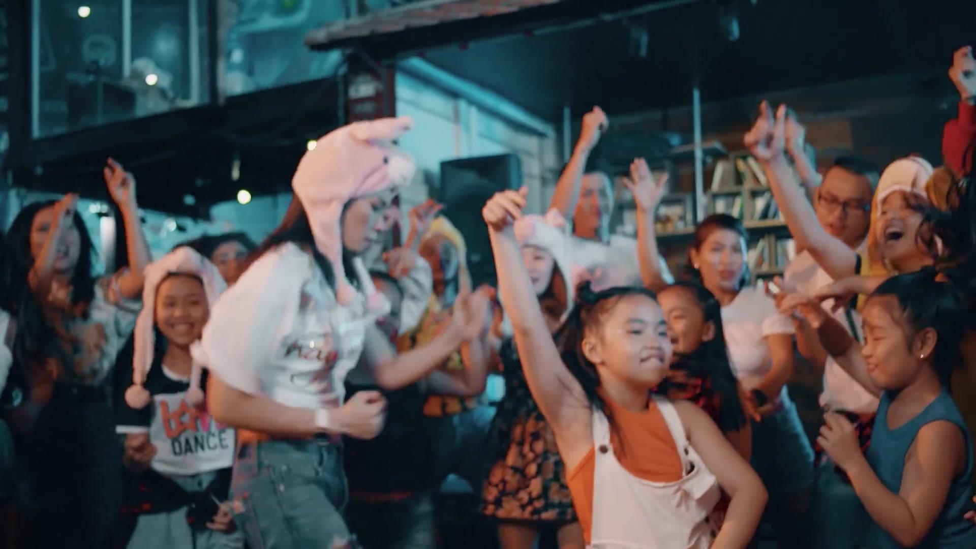 Mỹ Tâm quyết biến màn say rượu thành vũ đạo quốc dân-9